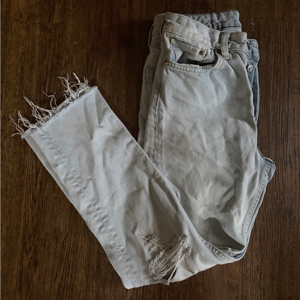 H&M Light Gray Distressed Women Jeans